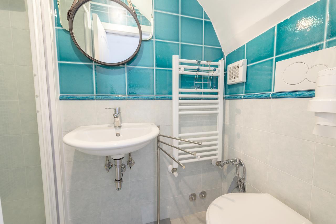 Villino Emanuele Bed & Breakfast Santa Marinella Ngoại thất bức ảnh